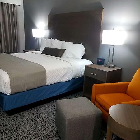 Best Western Plus Wayland Hotel Shelbyville Bagian luar foto