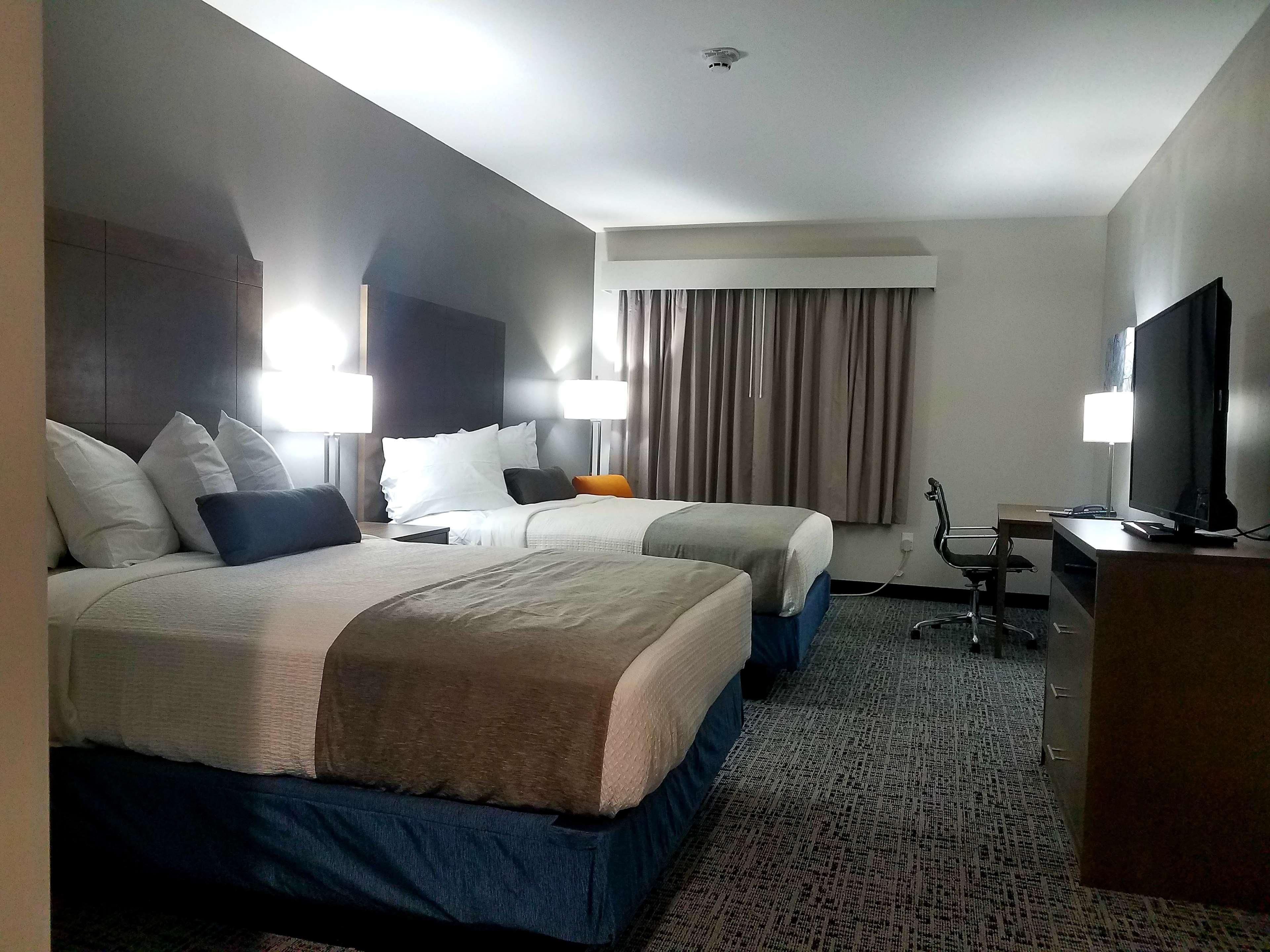 Best Western Plus Wayland Hotel Shelbyville Bagian luar foto