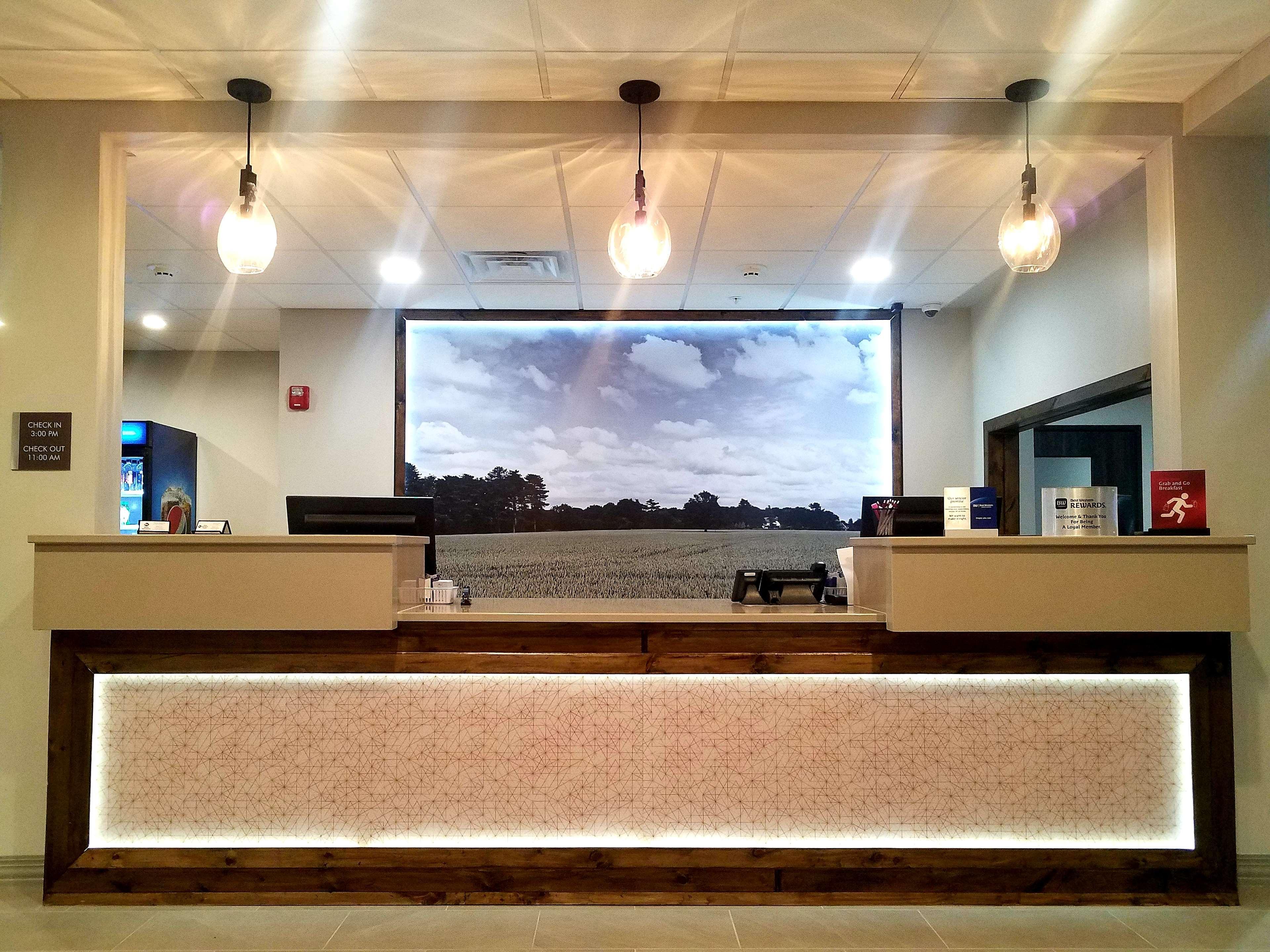 Best Western Plus Wayland Hotel Shelbyville Bagian luar foto